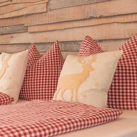 Alpenglueck Comfortable Holiday Holiday home Garmisch-Partenkirchen